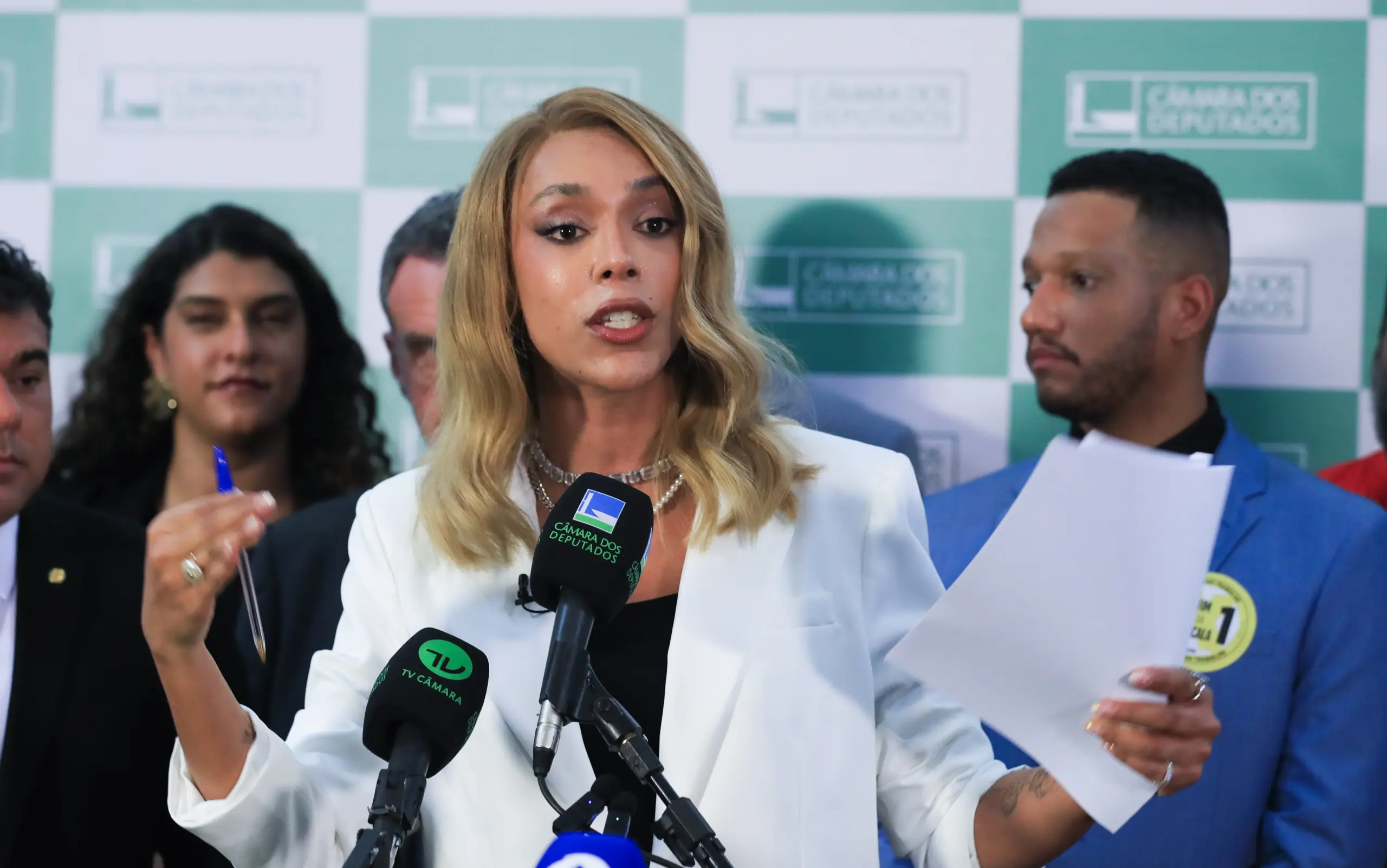 Artigo | Um holocausto trans? A nova ofensiva contra a população transexual e travesti