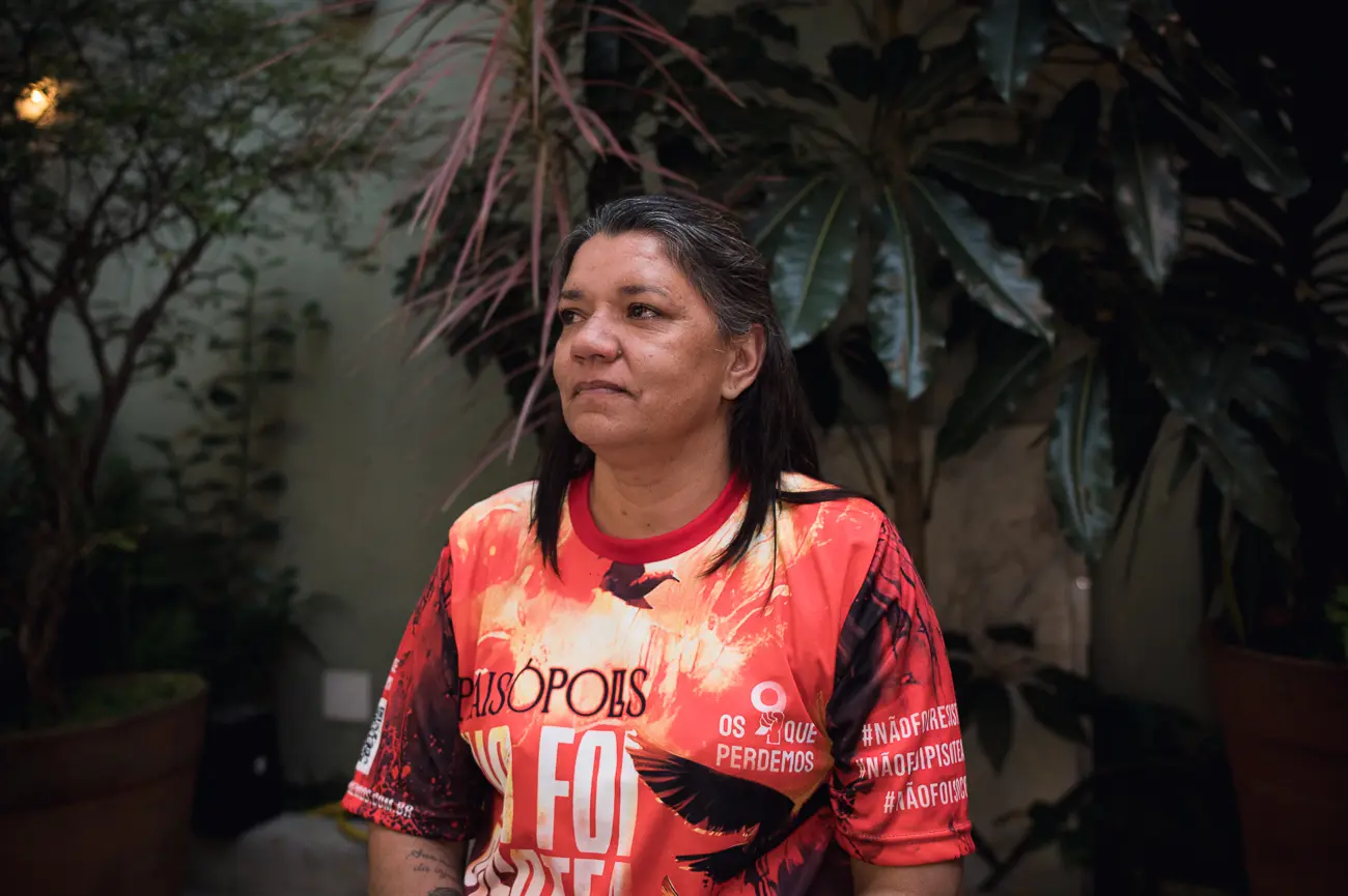 ‘A vida com um buraco no peito’: mães adoecem com luto silenciado por violência de Estado