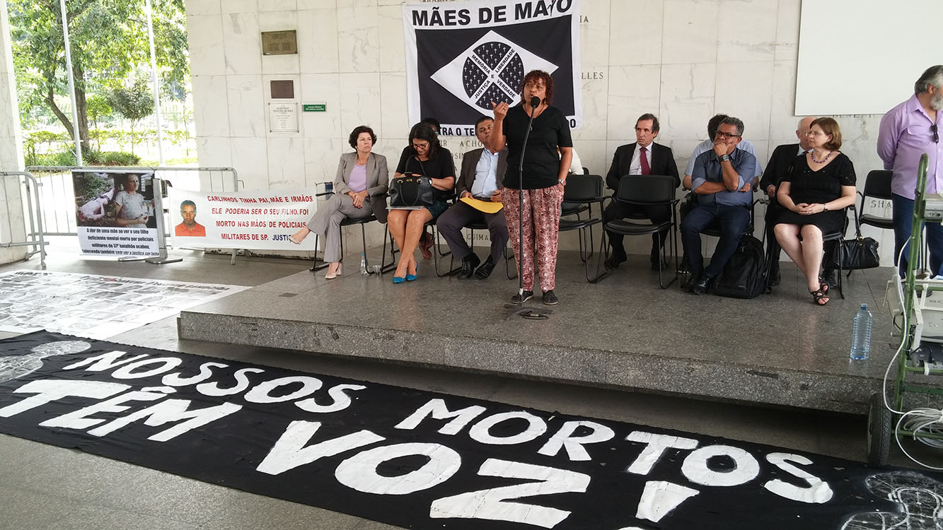 Na Câmara Municipal de SP, Débora denuncia "criminalização" das Mães de Maio