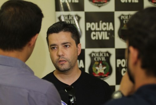 Delegado Fabiano Silveira afirma que investigações não vão parar enquanto autores não forem identificados | Crédito: Fabrício Porto/ND