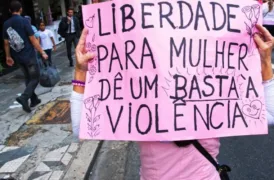 Cartaz em protesto no Dia Internacional da Mulher de 2018, em São Paulo Foto Daniel Arrroyo Ponte Jornalismo