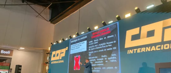 O secretário da segurança pública Guilherme Derrite durante palestra no COP Internacional 2024 | Foto: Catarina Duarte/Ponte Jornalismo