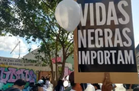 Protesto ocorrido em setembro de 2020, em Vila Clara, na zona sul da cidade de São Paulo, pela morte de Guilherme Guedes, 15 anos | Foto: Arthur Stabile/Ponte Jornalismo