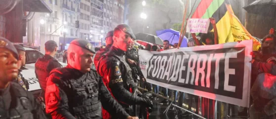 Protesto pede o fim da violência policial e a saída do secretário da segurança pública Guilherme Derrite | Foto: Daniel Arroyo/Ponte Jornalismo